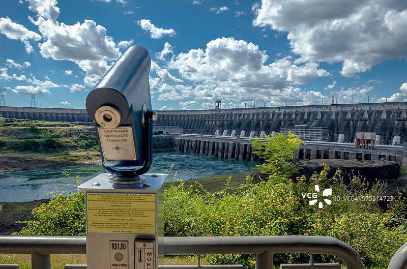 伊泰普双边水坝图片素材