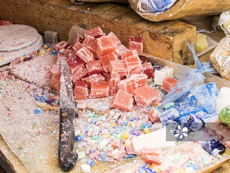 工匠生产的肥皂图片素材