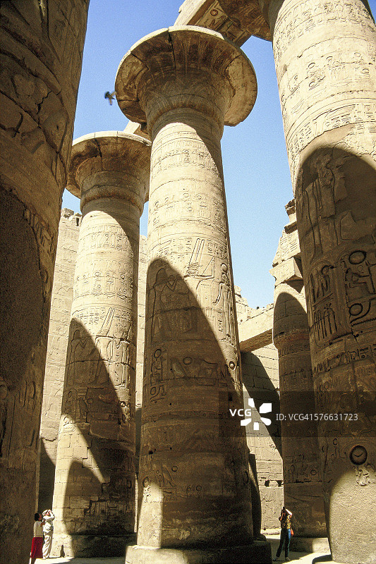 埃及卡纳克神庙的柱子图片素材