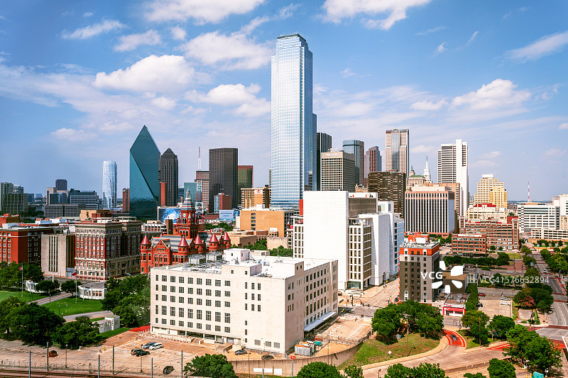 白天，达拉斯市天际线，德克萨斯州，美国图片素材