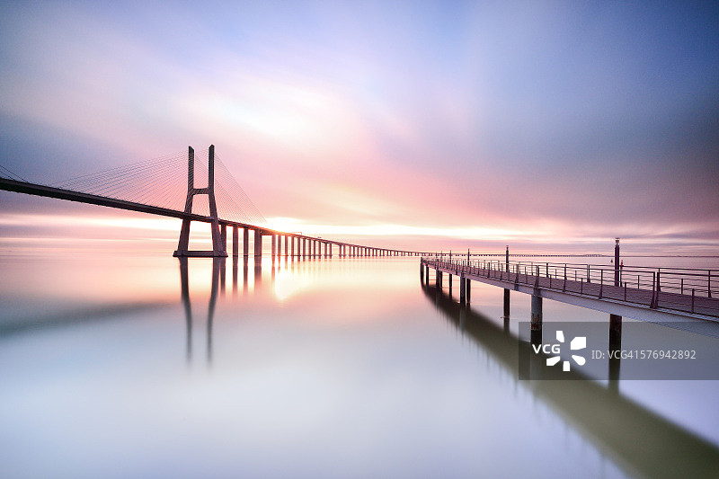 瓦斯科·达·伽马大桥图片素材