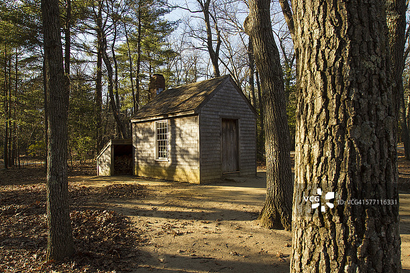 瓦尔登湖畔梭罗的小屋图片素材