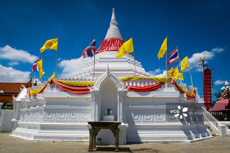 泰国阁骨岛波拉迈伊卡瓦寺佛塔图片素材