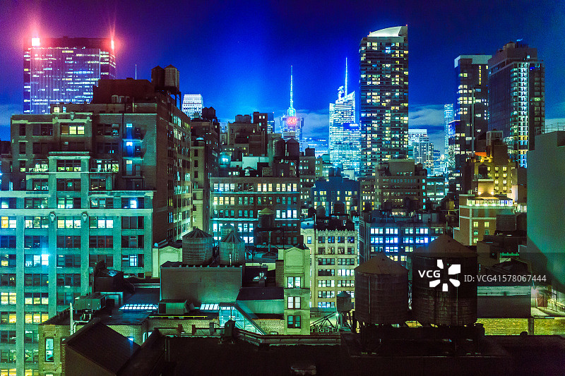 夜晚的曼哈顿中城图片素材