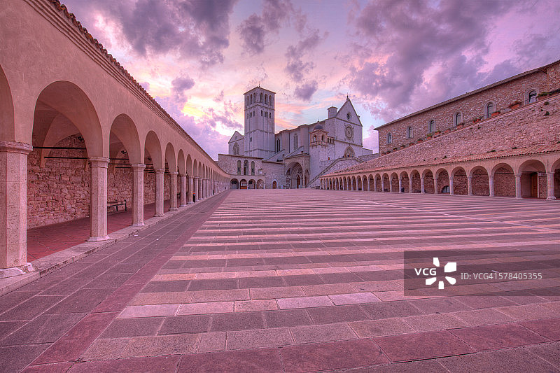 亚西西圣方济各教皇大殿图片素材