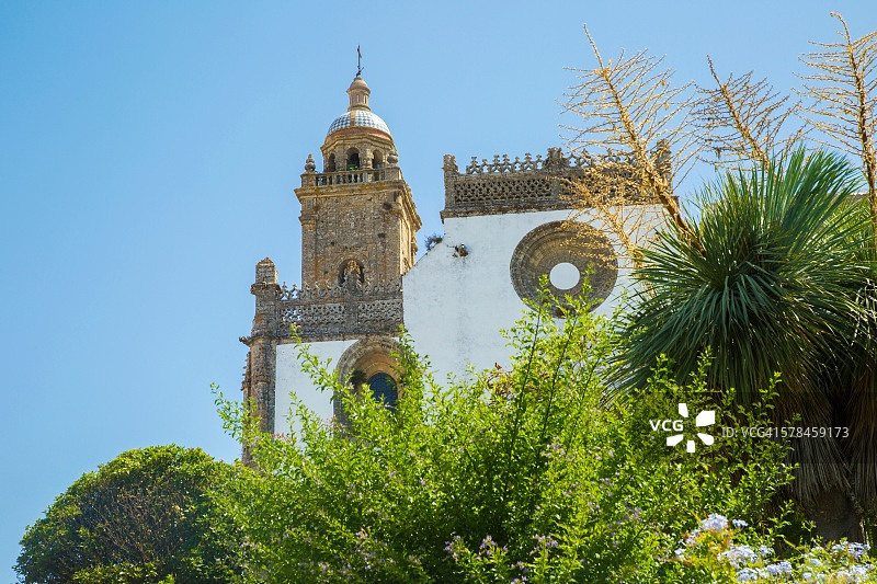 梅迪纳教堂圆顶塔楼仰视图图片素材