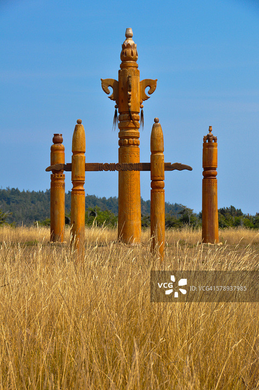 手工雕刻的仪式性系船柱图片素材