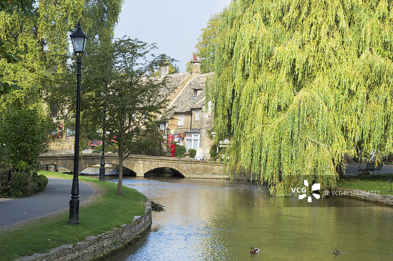 温德拉什河，水上伯顿图片素材