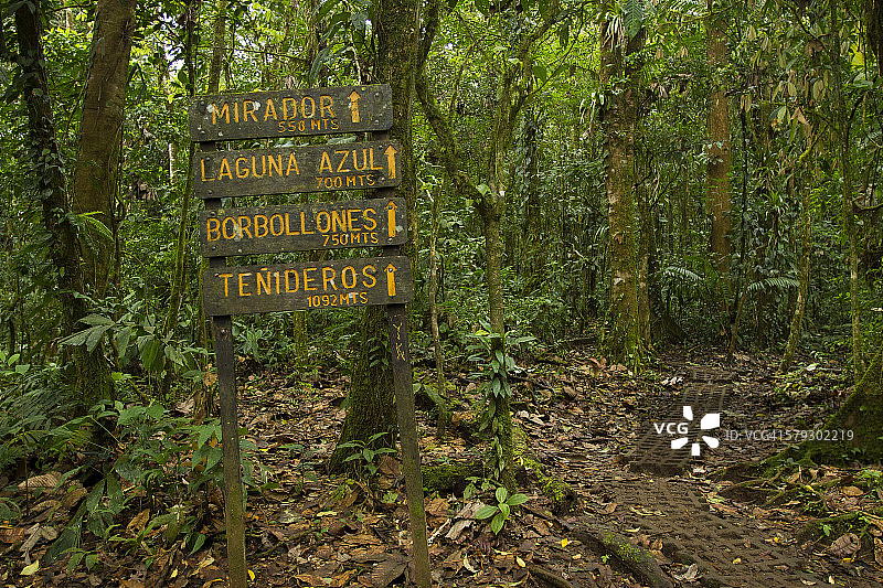 里约塞莱斯特沿途小径标志图片素材
