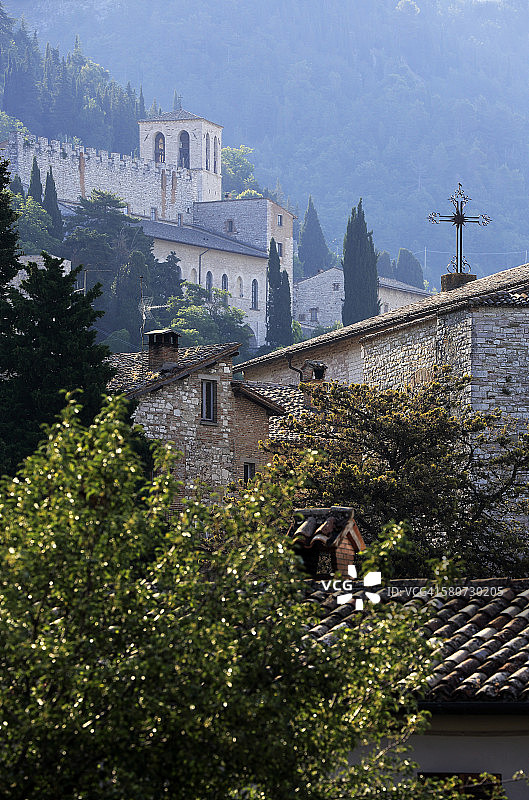 古比奥大教堂塔楼景观图片素材