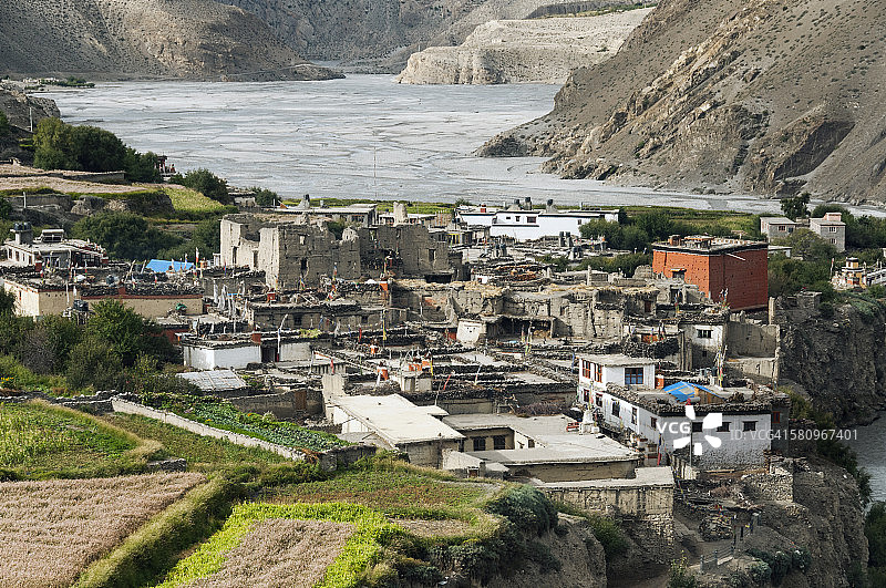 卡格贝尼村北部风光图片素材