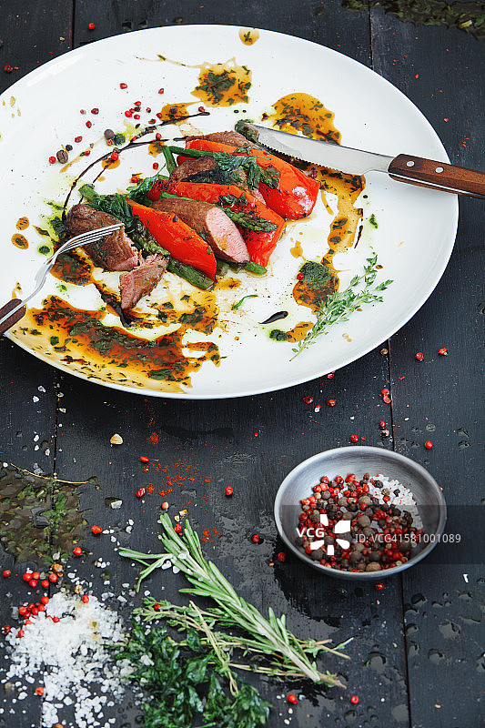 蔬菜佐羊里脊肉图片素材