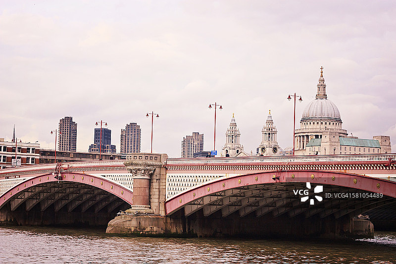 伦敦布莱克法尔桥图片素材
