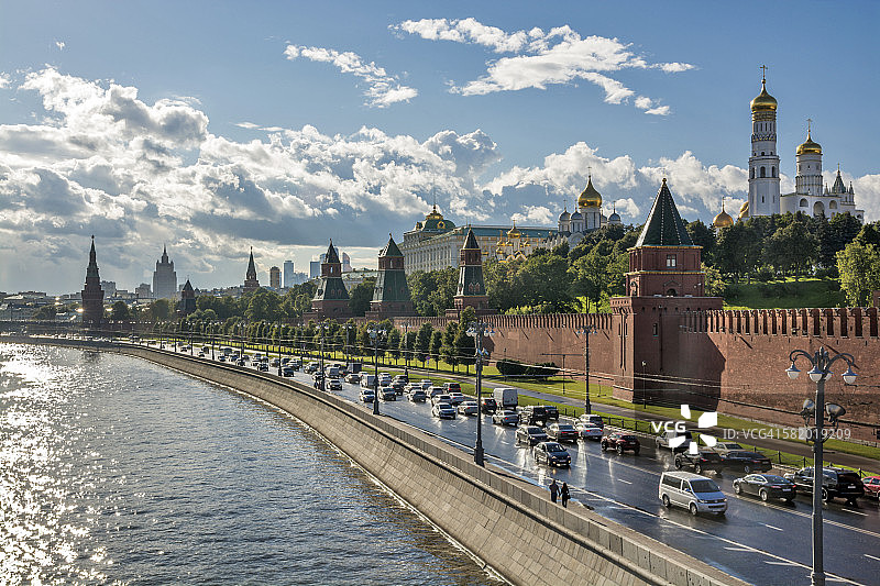莫斯科雨后的克里姆林宫图片素材