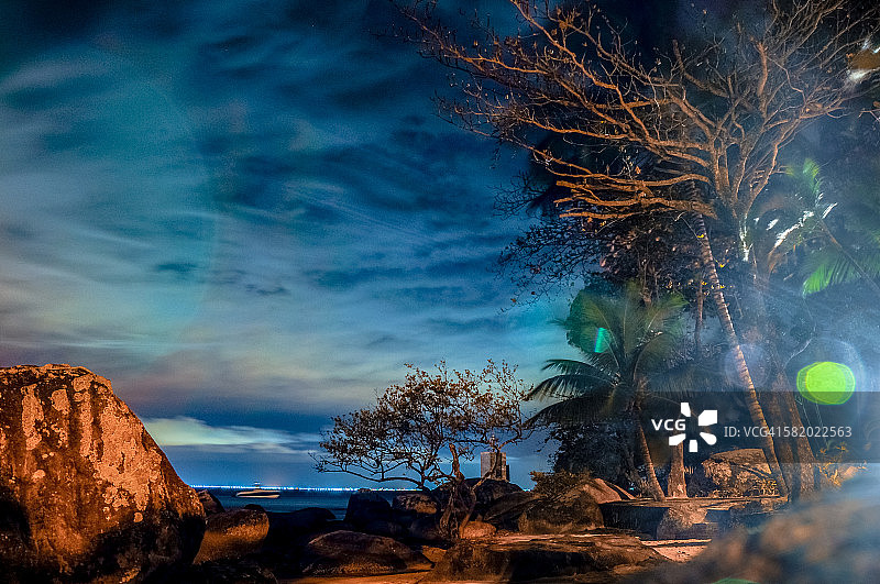 车头灯效果图片素材