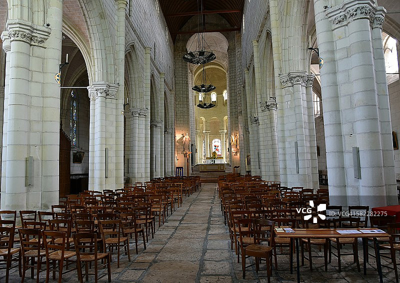 谢尔河畔塞莱教堂图片素材