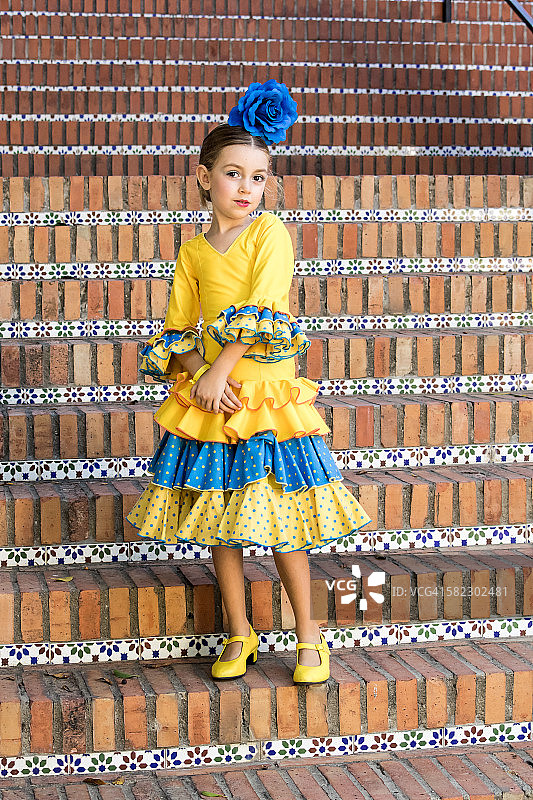 年轻的弗拉门戈舞者图片素材