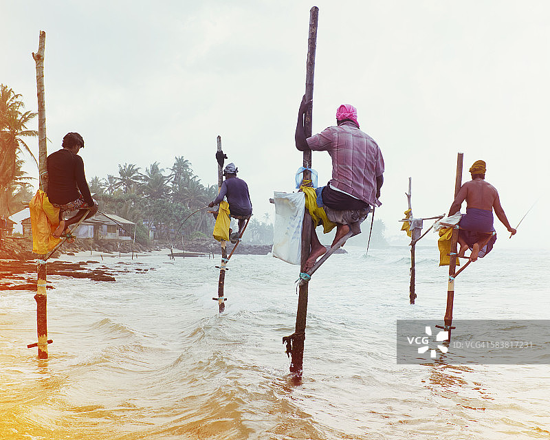 高跷渔夫图片素材