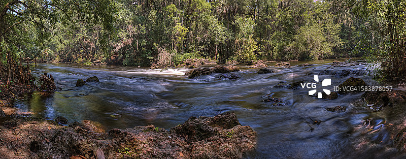 希尔斯伯勒河急流图片素材