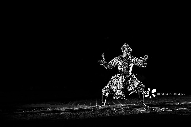 《罗摩衍那》哈努曼：泰国孔剧传统舞蹈图片素材