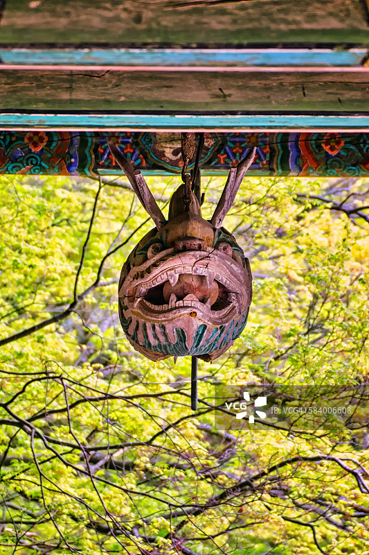 韩国佛教寺庙的木鱼鼓图片素材