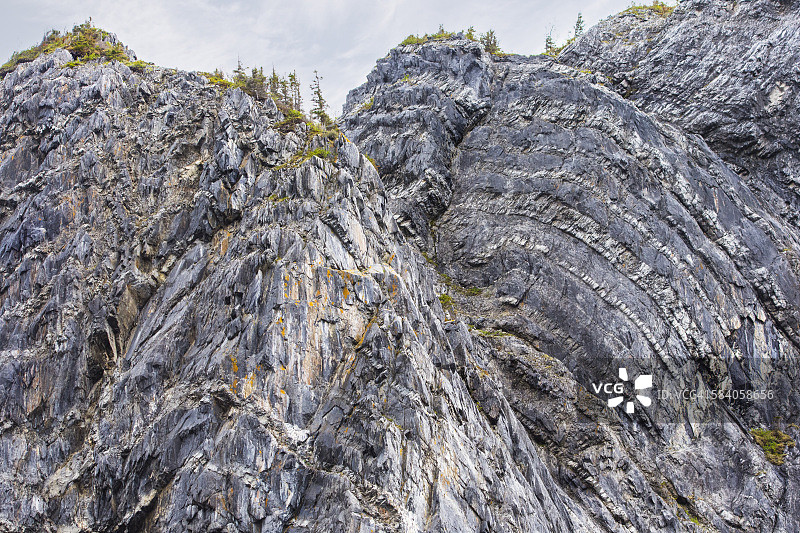 古代流水岩石图片素材