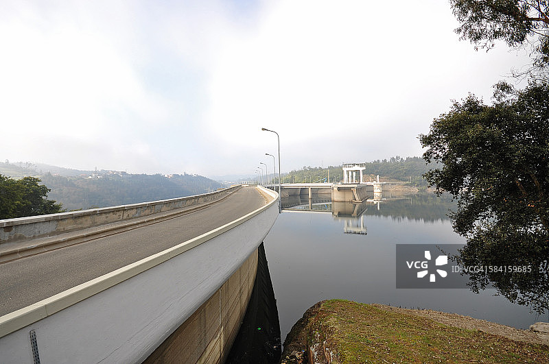 维塞乌和科英布拉市阿吉埃拉水坝图片素材