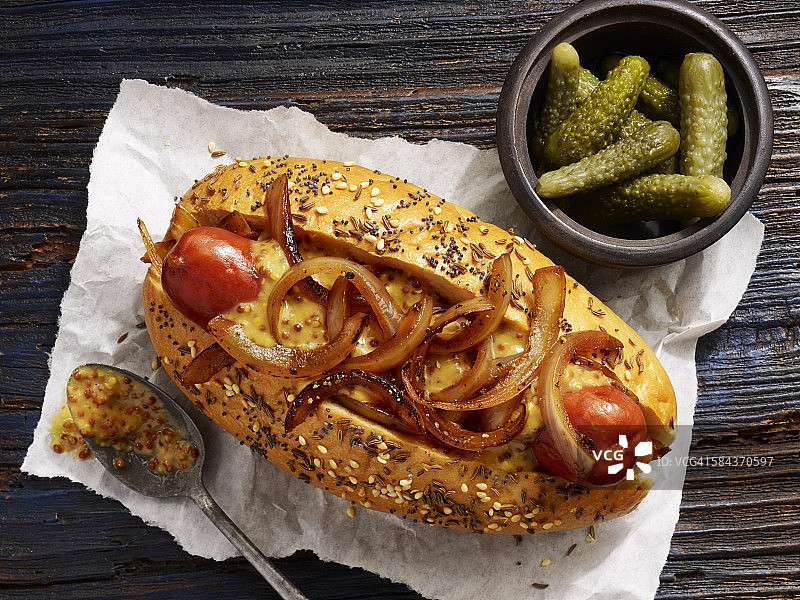 烤洋葱烤香肠图片素材