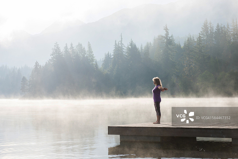 退休后健康生活方式图片素材