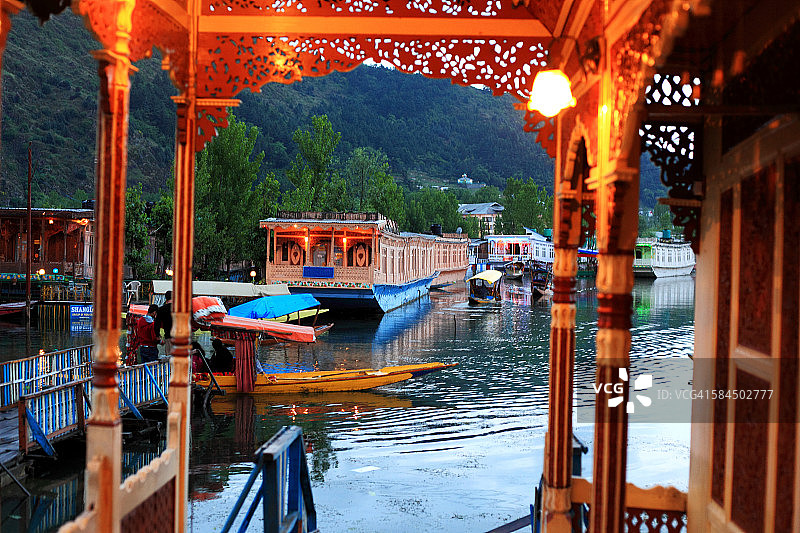 从船屋阳台看到的达尔湖景色图片素材