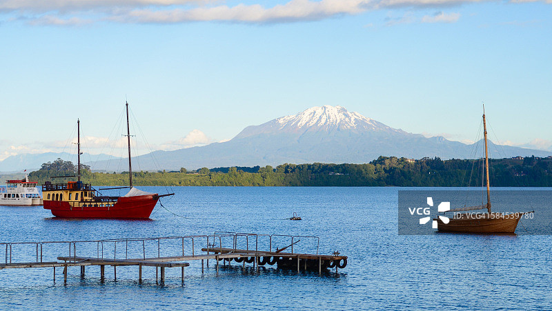 卡尔布科火山，智利瓦拉斯港图片素材