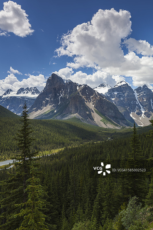 弓河谷图片素材