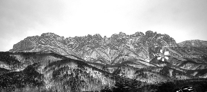 雪岳山国家公园岩石山脉图片素材