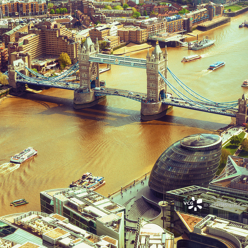 伦敦塔桥直升机航拍景观图片素材