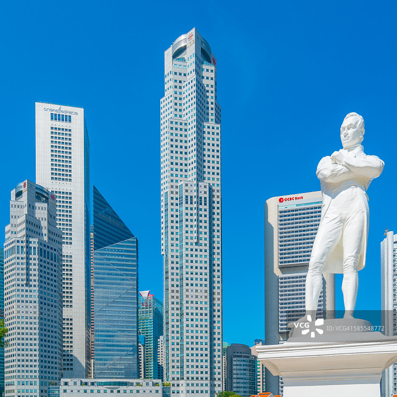 新加坡的莱佛士雕像图片素材