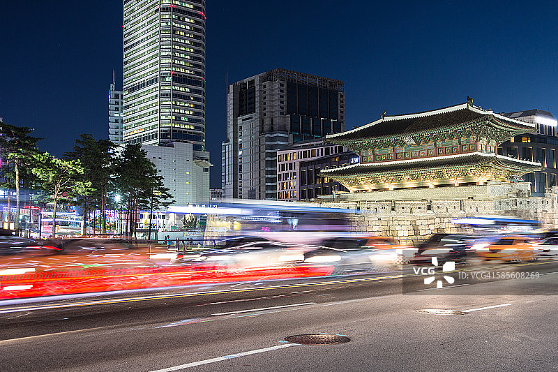 韩国首尔的兴仁之门图片素材