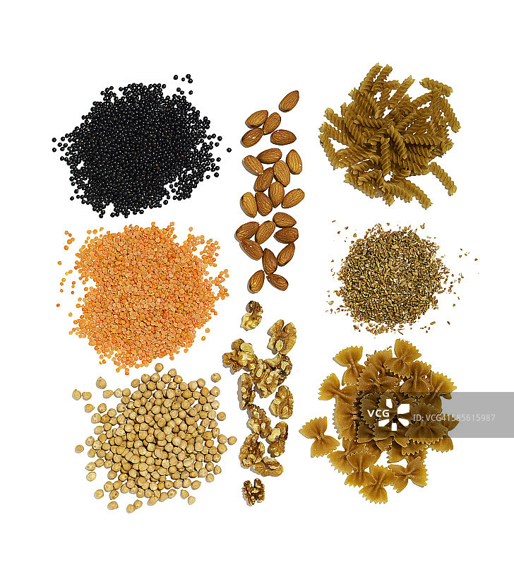 健康的豆类、坚果、谷物和意大利面图片素材