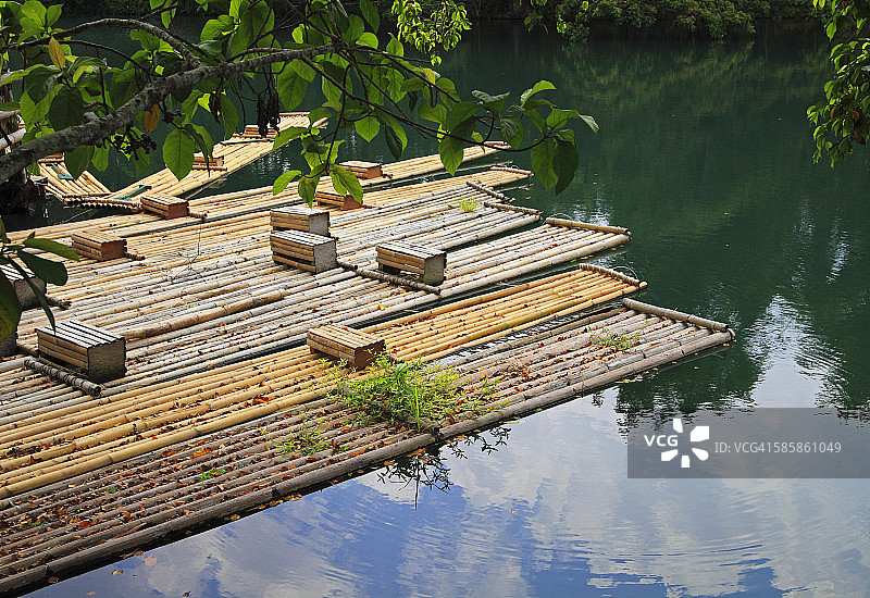竹筏船只，菲律宾泻湖图片素材