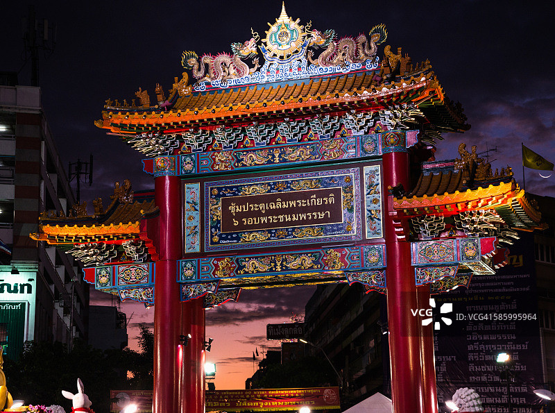 泰国曼谷耀华力路唐人街牌坊图片素材