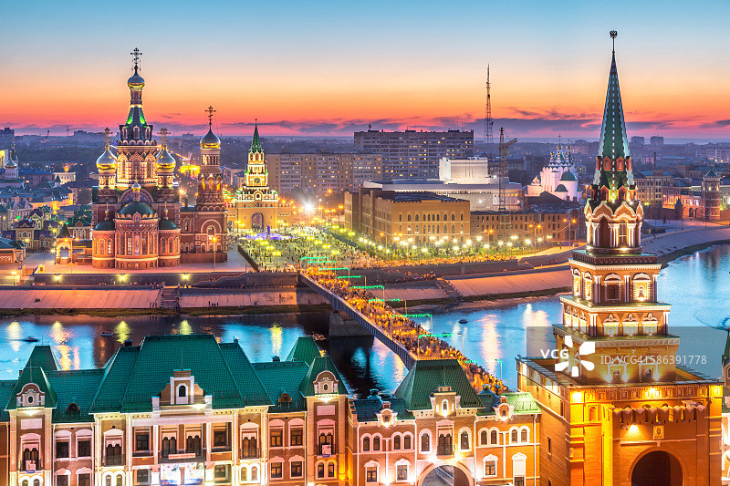 城市中心的假日酒店图片素材