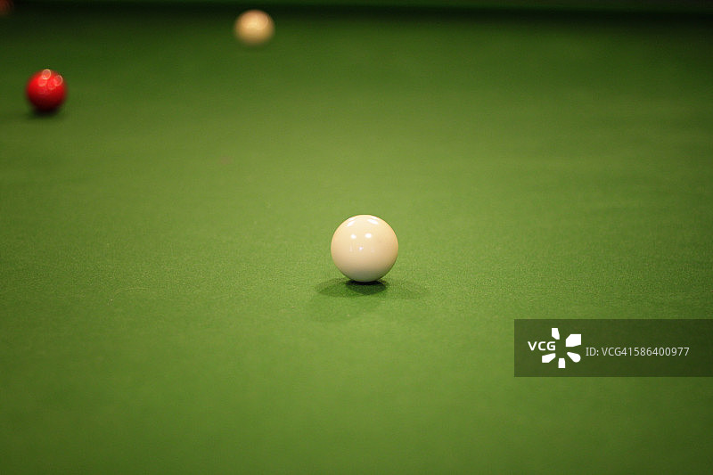 球桌上的台球图片素材