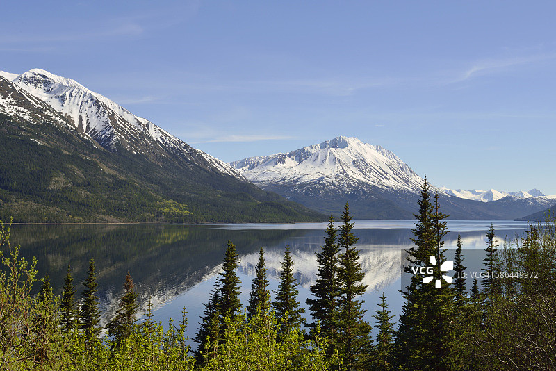 雪山耸立的地方图片素材