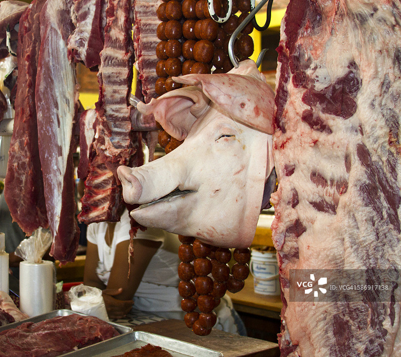 墨西哥小镇的肉店图片素材