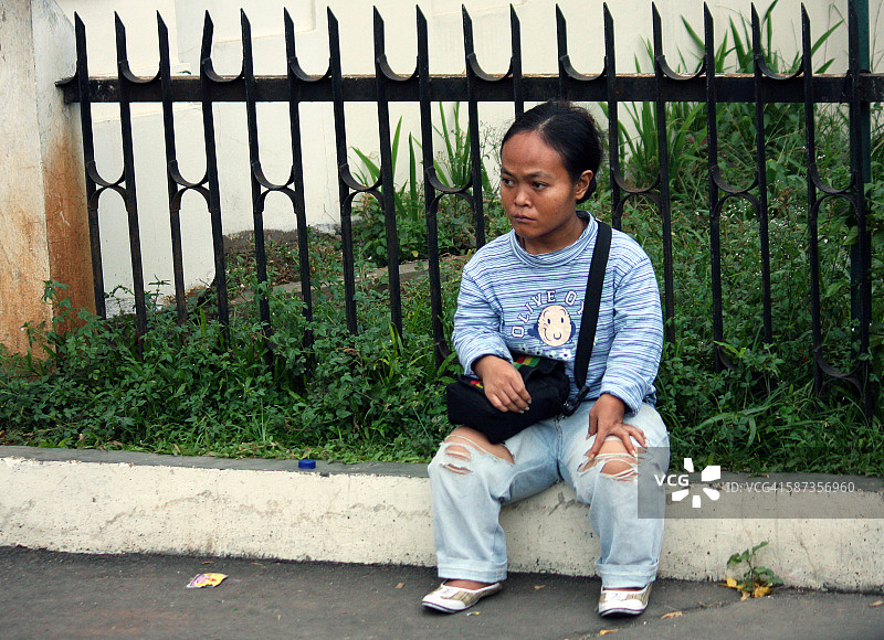 矮个子女人图片素材