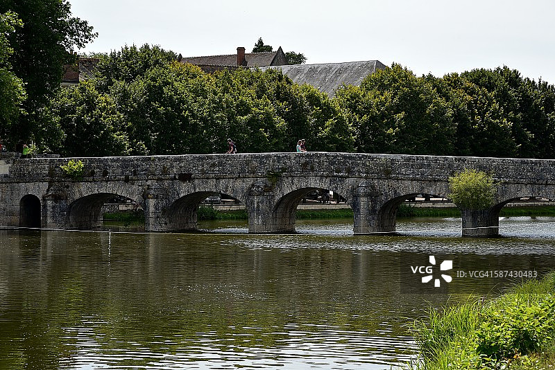 法国香波堡城堡附近的香波桥图片素材