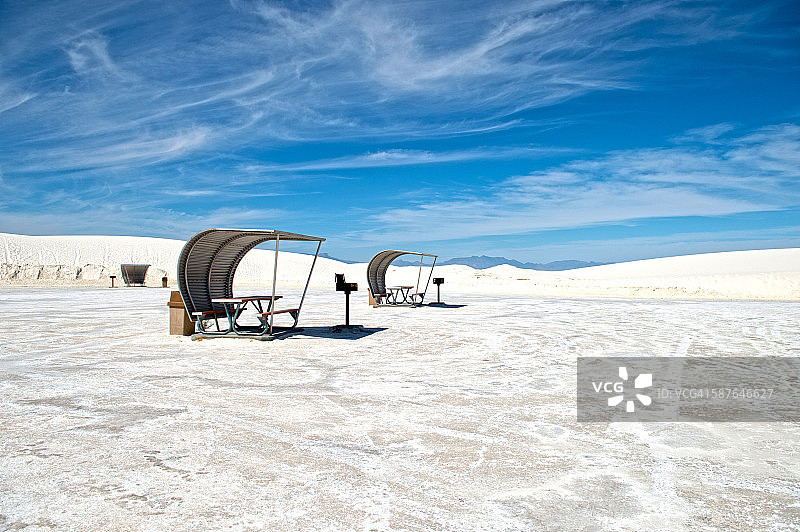 新墨西哥州白沙国家纪念碑沙丘的休息区，美国图片素材