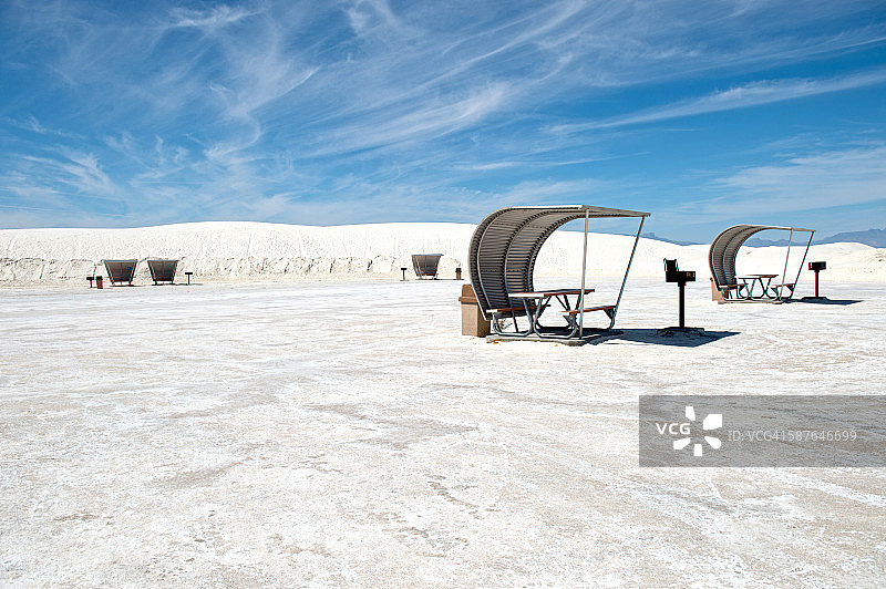 新墨西哥州白沙国家纪念碑沙丘的休息区，美国图片素材