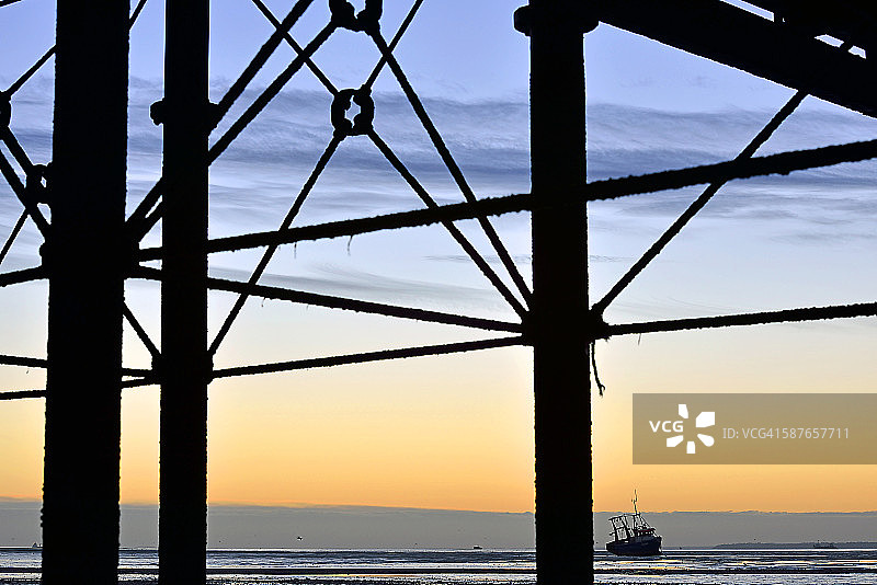 迎接黎明图片素材