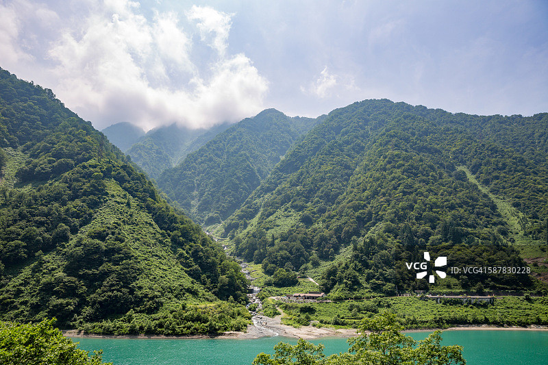 黑部峡谷图片素材