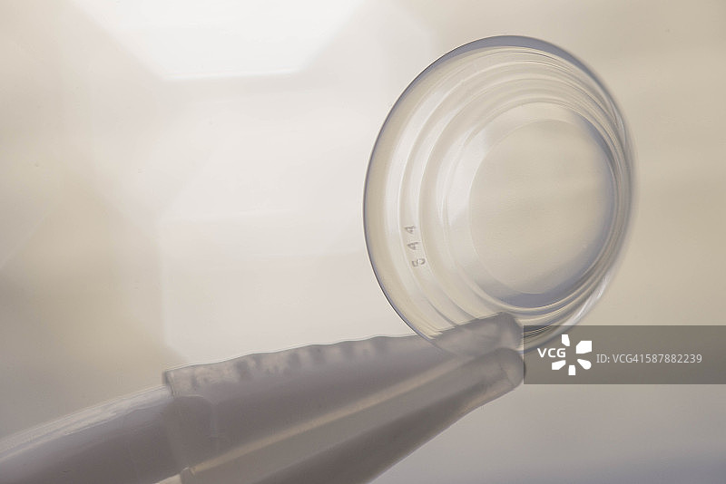 迷你巩膜隐形眼镜图片素材